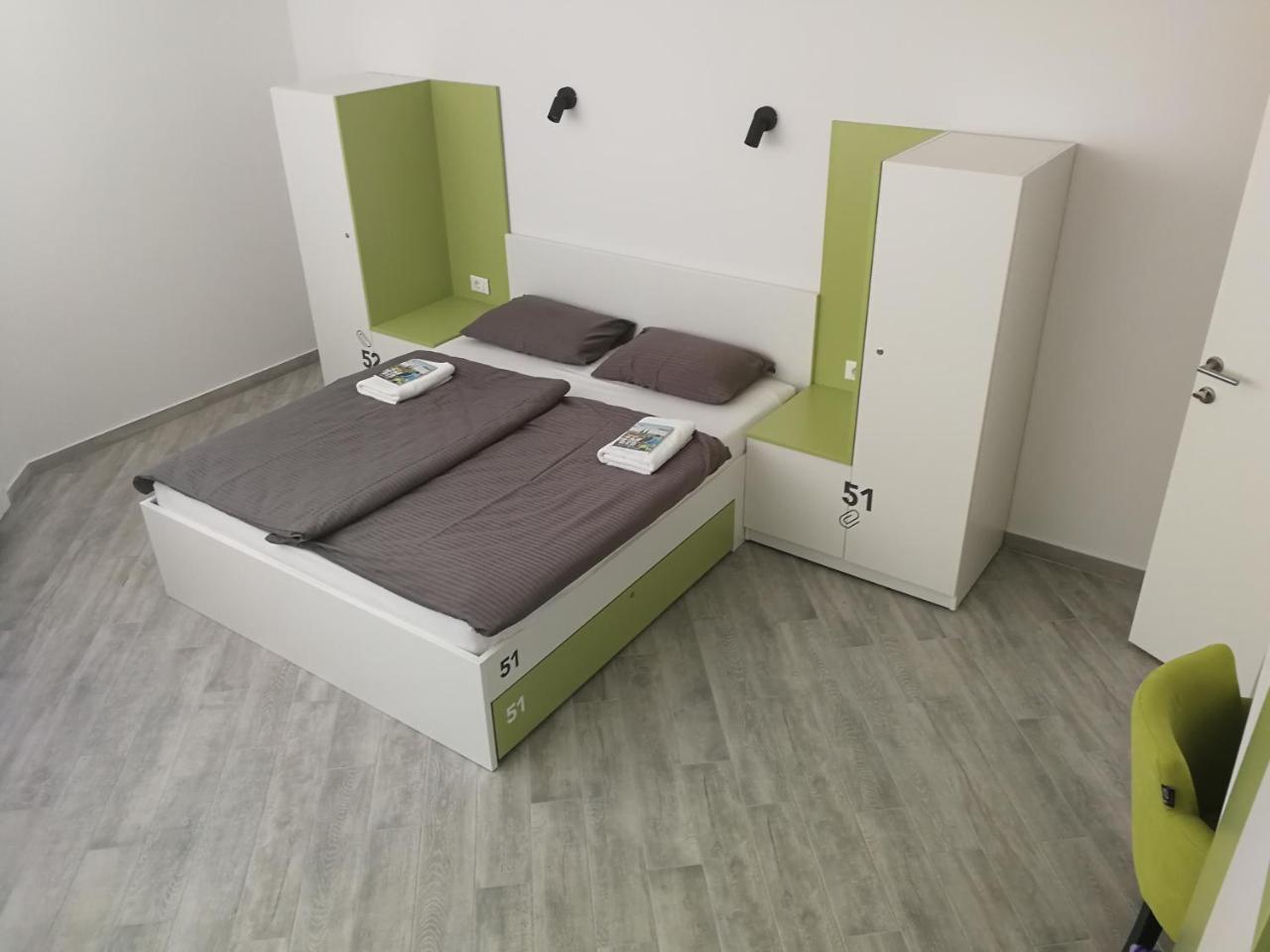 3F Hostel Zagreb Bagian luar foto