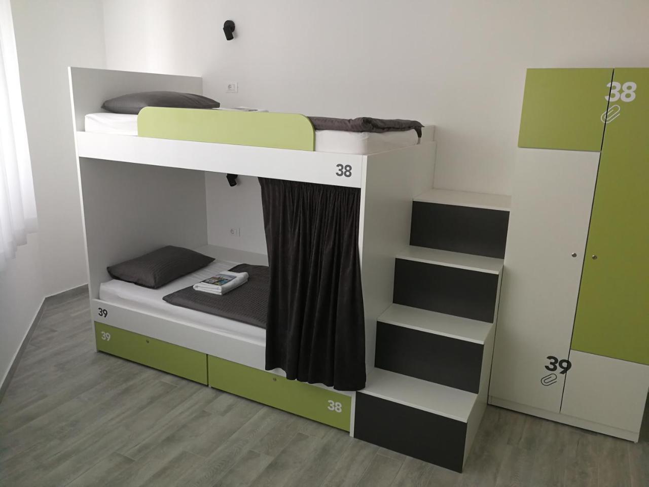 3F Hostel Zagreb Bagian luar foto